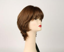 Load image into Gallery viewer, Light Brown With Blonde Highlights Olivia 2000

