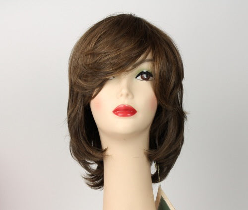 Olivia Feathered Light Brown With Blonde Highlights Size L